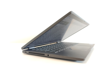 Dell Latitude 7420 / i7-1185G7 / 32GB / 256GB SSD / 14" FHD / Win 11 Pro