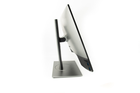 Dell U2419H / 24" / 1920x1080 / USB / Display Port / HDMI