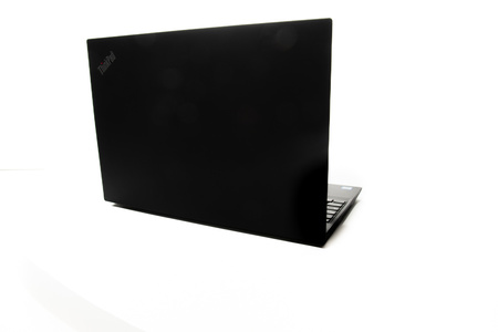 Lenovo ThinkPad T580 / i7-8650U / 32GB / 512GB SSD / 15.6" FHD / nVidia GeForce 150MX - 2GB / Win 11 Pro