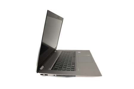 HP ZBook Studio G5 / i7-8850H / 32GB / 512GB SSD / 15.6" FHD / nVidia Quadro P1000 - 4GB / Win 11 Pro