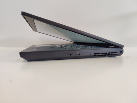 Lenovo ThinkPad P53 / i7-9850H / 64GB / 1TB SSD / 15.6" / nVidia Quadro RTX 3000 - 6GB / Win 11 Pro